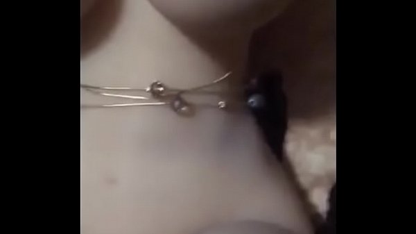 La muñeca siendo cojida