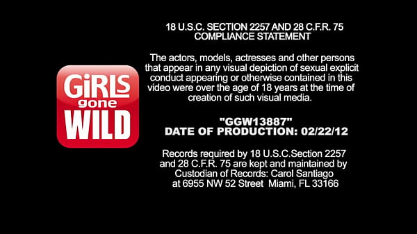 Nonton Sweet Brunette Pleasures Herself thumbnail