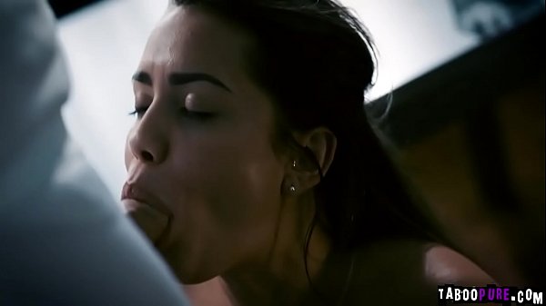 Alina Lopez agrees to have sex with Dick_and she_gets herpussy eaten before going down for a head