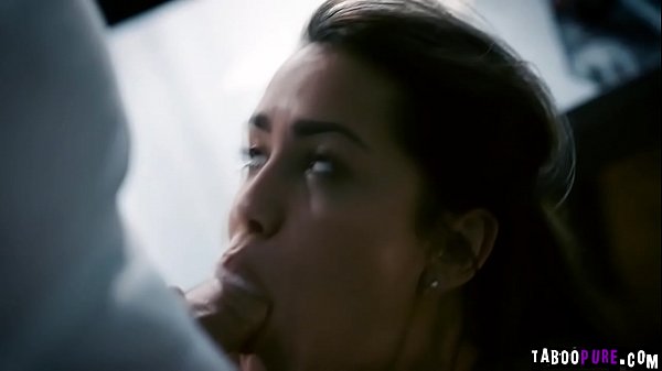 Alina Lopez agrees to have sex with Dick and she gets her pussy eatenbefore going_down for a head