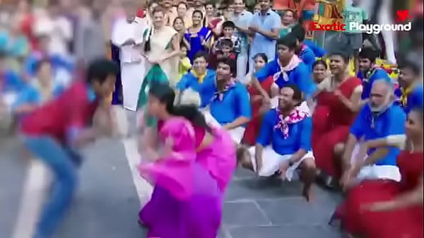 Hot Moves Sexy Body Hot Lip thumbnail