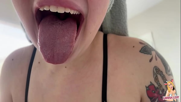 Upclose Teeth Brushing thumbnail