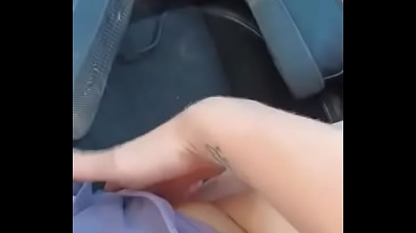Play MP4 - Masturbating in the car