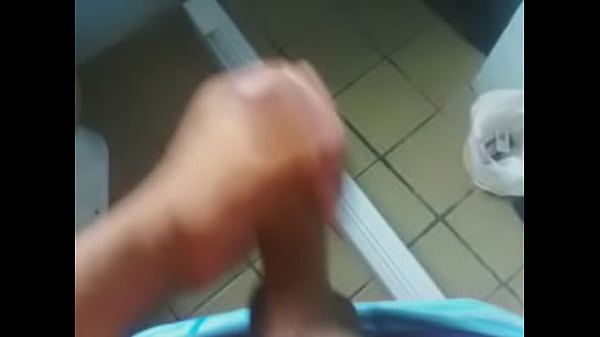 Play MP4 - Novinho cabulozo gozando de manh&atilde;&lpar;v&iacute;deo feito a alguns meses atr&aacute;s&rpar;