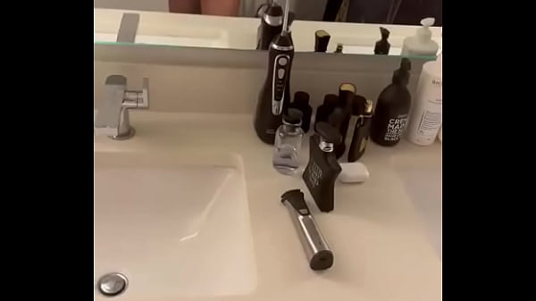 Nonton A Little Spanking Is Deserving On A Sunday Morning. thumbnail