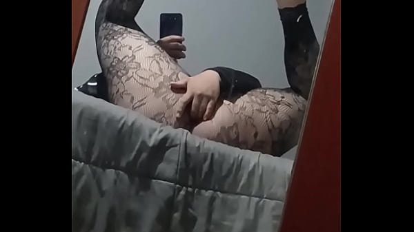 Nonton Ando Tan Hot Bby thumbnail