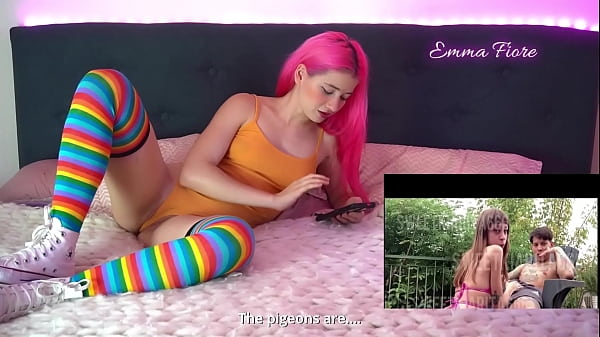 Play MP4 - Pendejita mira como le rompen el culo a su amiga &lpar;Sweetkiarita666&rpar;