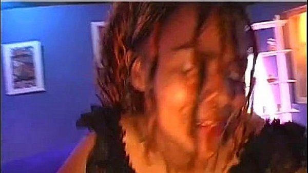 Nonton Studs Pissing Wildly On Honey thumbnail