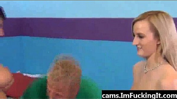 Nonton Threesome Sex Show thumbnail