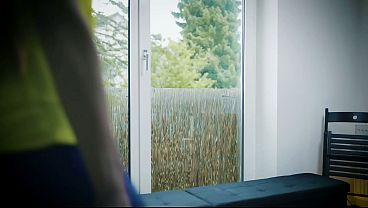 Nonton Hot Austrian Milf In Leggings Getting Fucked Deep In The Ass And Deep In The Throat thumbnail