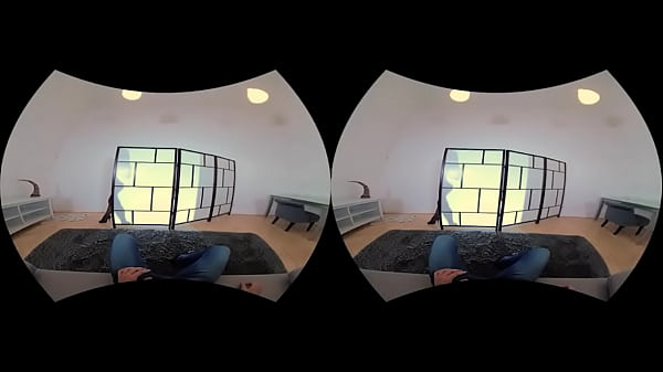 S vr blowjob fills horny babe's mouth with cum 