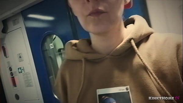 Play MP4 - Masturbate in train WC