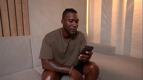 Play MP4 - Sexy brunette lawyer celebrates her client's divorce with a great interracial fuck