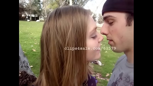 Nonton Kissing Tc Video1 thumbnail