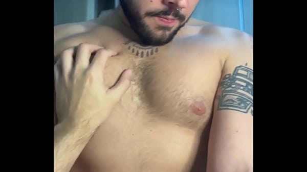 CHUPEIGOSTOSOO CUZINHO DO MEU AMIGO