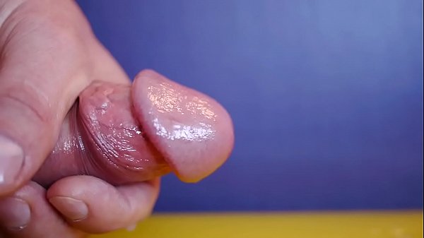 Massive Cumshot in Slow Motion 