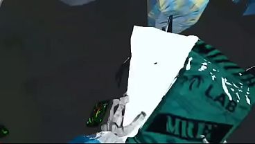 Se&ntilde_ora se come unos tamales y explota todo