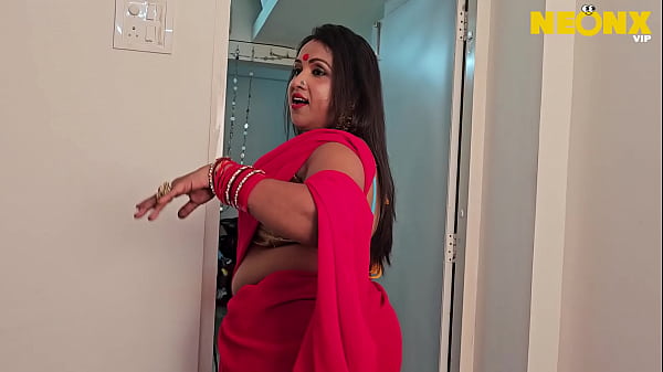 Nonton Desi New Milf Bhabhi Hardcore Fuck With Her Young Watch Now Desi Uncut thumbnail