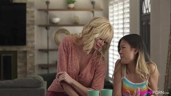 Play MP4 - Lulu Chu&comma; Serene Siren Her First Time For Everything