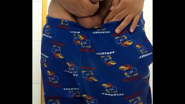 Ense&ntilde;ando mi culito! Primer video 