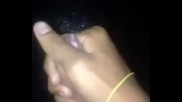 Me hago pasar por chica y me pasa video de paja 