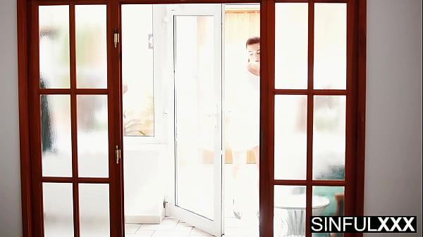 Nonton Peach Needs Sexual Healing At Sinfulxxx thumbnail