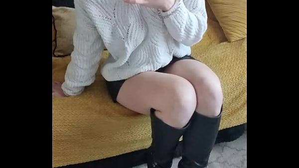 Oups quelle coquine celle ci 