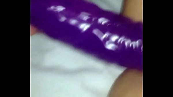 Nonton Wife With Big Dildo thumbnail