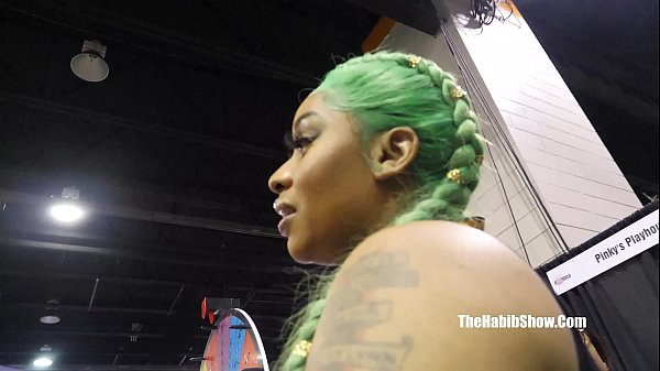 2019 porstar convention exxxotica meet all the freaky pornstars 