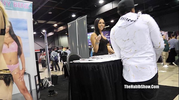 Xvideos exclusive 2019 Chicagos Exxxotica pornstars, twerkers amateur freaks you all goign to love