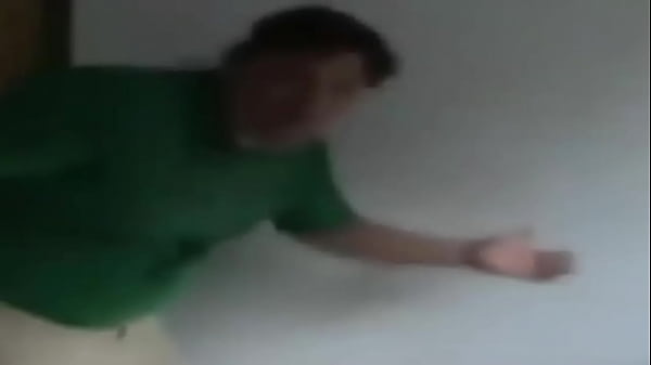 Nonton Idiotas thumbnail