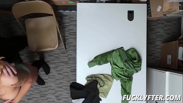 Play MP4 - Dakota Rain In Case No 211584