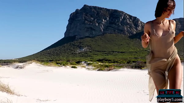 Petite model Lilit Ariel shows off her perfect tight_body withbig ass