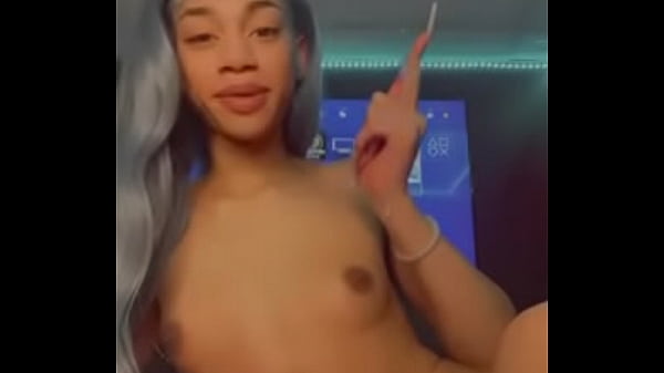 Trans twerking naked