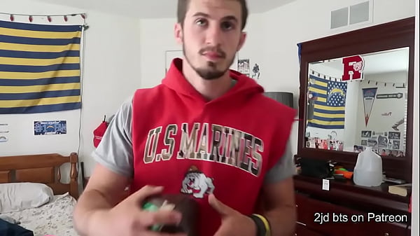 Play MP4 - Vlog Fart 05