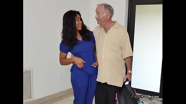 Teen_MasseuseTara Foxx BlowsOld GuyFor Money