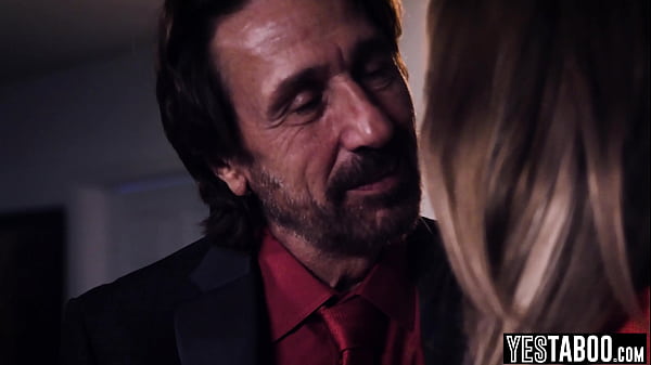 Play MP4 - Desperate petite blonde MILF tries escorting to earn quick cash