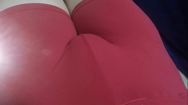 Novinha bucetuda de_shortinho socado deixando apertar o pacote - Inmymound