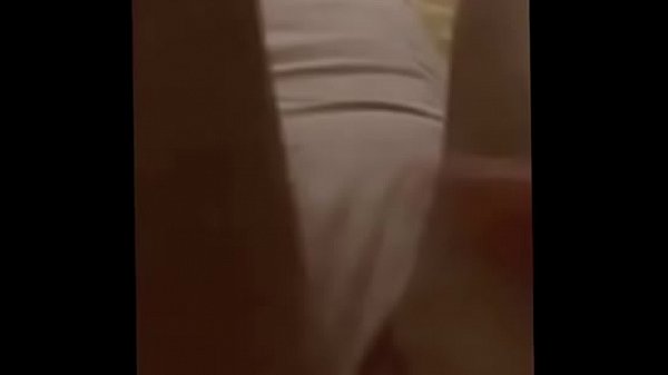 Cristina_se masturba solita en sucuarto_que lindas tetastiene