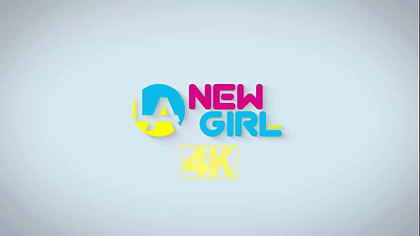 Nonton Runway-ready Brunette Got Seduced By The Producer thumbnail