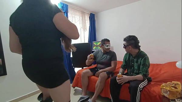 Play MP4 - Esposa Puta Folla Con Su Joven Hijastro Y Su Marido Le Encanta La Verga A Esta Zorra&excl;&excl;