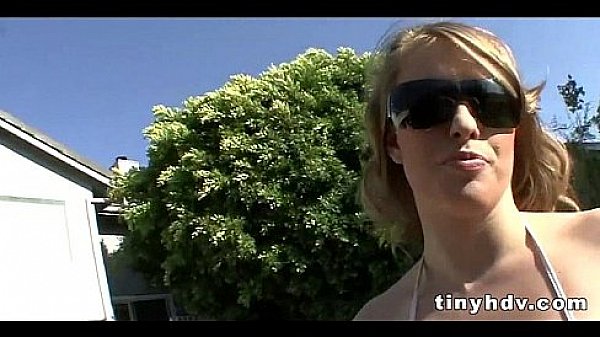 Little sister getting fucked alonna red 71