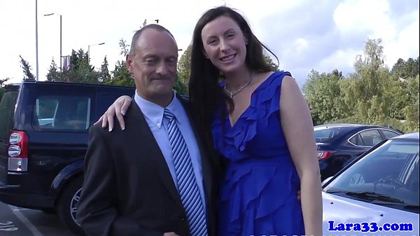 Play MP4 - British milf in stockings getting fingered