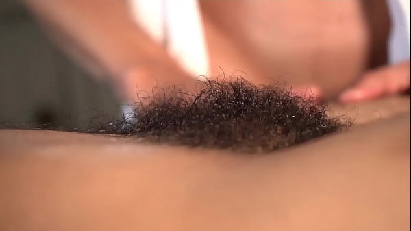 Los pelos son un s&iacute;mbolo primitivo asi que si eres fetichista este video es para ti 