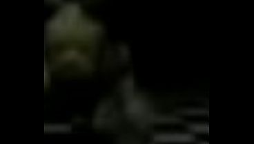 esqueleto canta pene pene pene y baila asi bien rico 