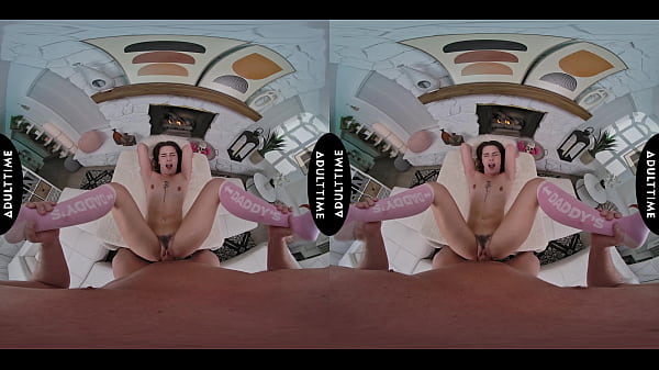 Up Close Vr With Chanel Camryn thumbnail