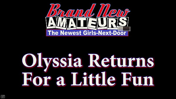 Nonton Horny Skinny Brunette Olyssia Deepthroats A Cock And Swallows The Cumshot! thumbnail