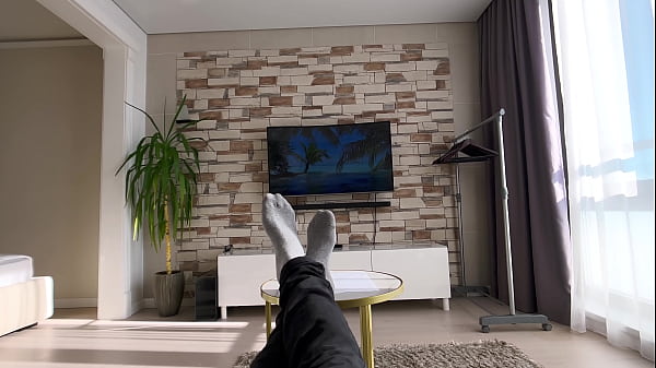 Nonton Redhead Fucks To Get A Free Room thumbnail