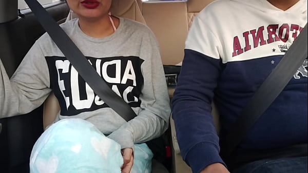 गांड फाड़ चुदाई गाड़ी में ही पूरे कपड़े उतरवाए बोली अब ना किसी और से नहीं चोद आऊंगी thumbnail