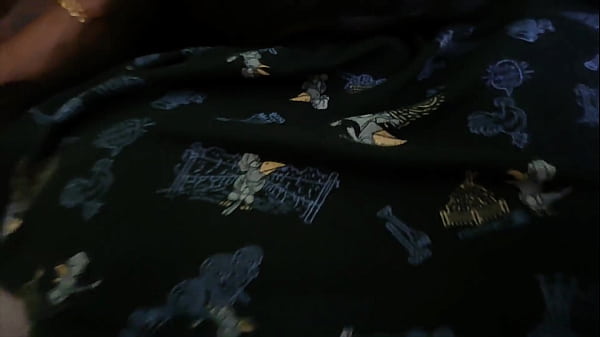 Play MP4 - Horny Desi Girl Gets Her Ass Played Hard On Bed